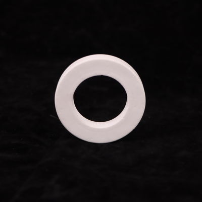 8.9 X 10-6/K การขยายความร้อน เซรามิกอ๊อกไซด์อลูมิเนียมสีขาวที่มีประสิทธิภาพและความถี่แบบ Dielectric 9.6