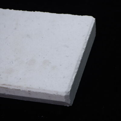 ทนทานต่อการเปลี่ยนแปลงอุณหภูมิอย่างรวดเร็วได้ดี ชั้นวางเตาเผาเซรามิกคอรันดัม ทนความร้อนได้สูงถึง 1700°C และปรับความหนาได้ตามต้องการสำหรับอุปกรณ์เตาเผา