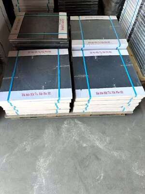 Thickness 10-30mm Silicon Carbide Kiln Shelves Industrial Grade Kiln Firing Shelves Offering Excellent Thermal Stability