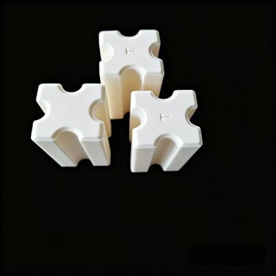 ความแข็งแรงแรงดึง 200 ถึง 400 MPa เซรามิกอลูมินา ให้ความต้านทานฉนวนสูงกว่า 1012 โอห์ม-ซม. วัสดุสำหรับงานไฟฟ้าอุตสาหกรรม